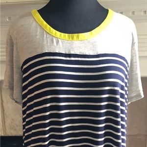 Skies Are Blue Blouse Top Size XXL  Women Stripped Rayon Blend Short Sleeves = L